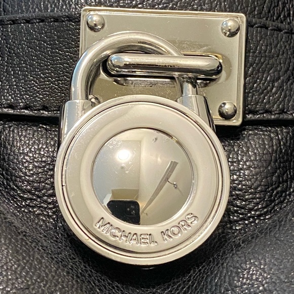 Michael Kors leather tote - Picture 3 of 10